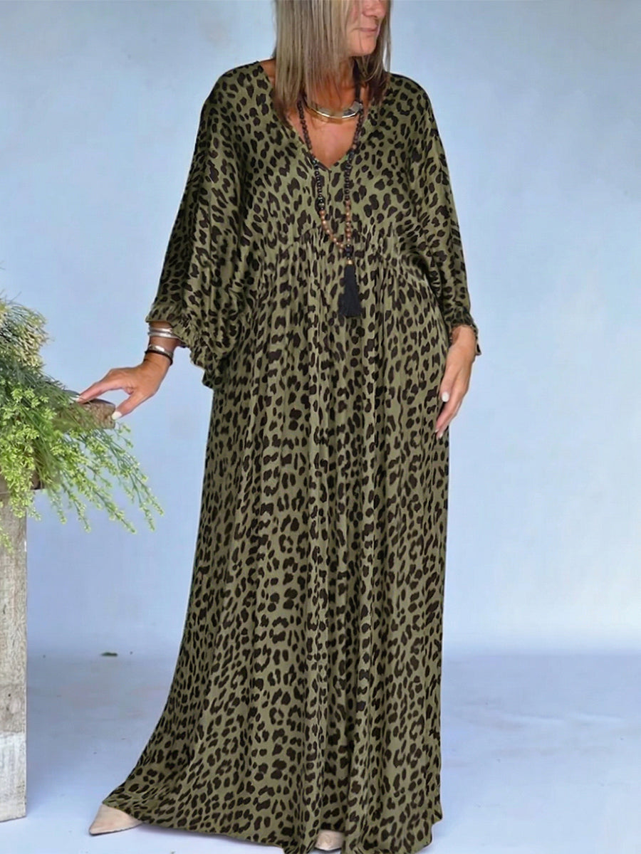 Elegant & Cozy Loose-fit Leopard Print Dress